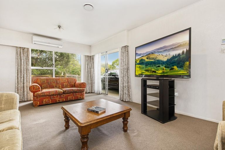 Photo of property in 1/12 Crisp Avenue, Pukekohe, 2120