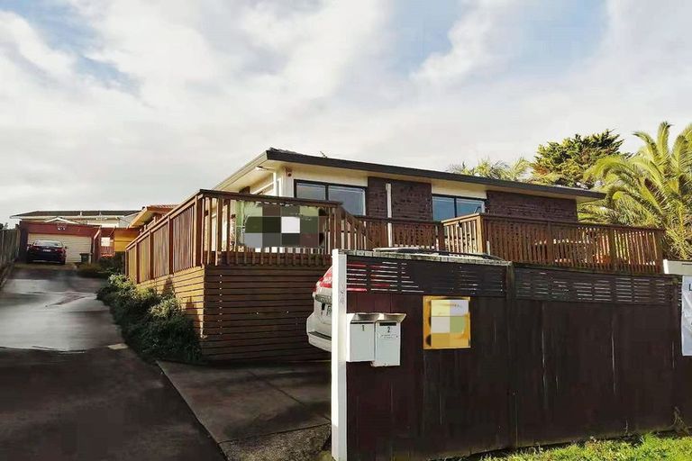Photo of property in 1/94 Prince Regent Drive, Half Moon Bay, Auckland, 2012