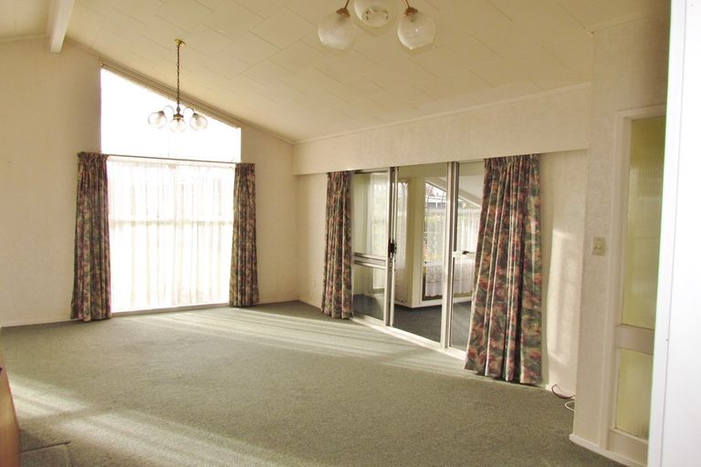 Photo of property in 6 Lowes Place, Solway, Masterton, 5810