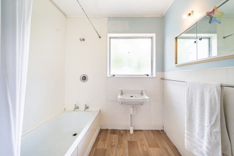 Photo of property in 71a Holland Street, Wainuiomata, Lower Hutt, 5014