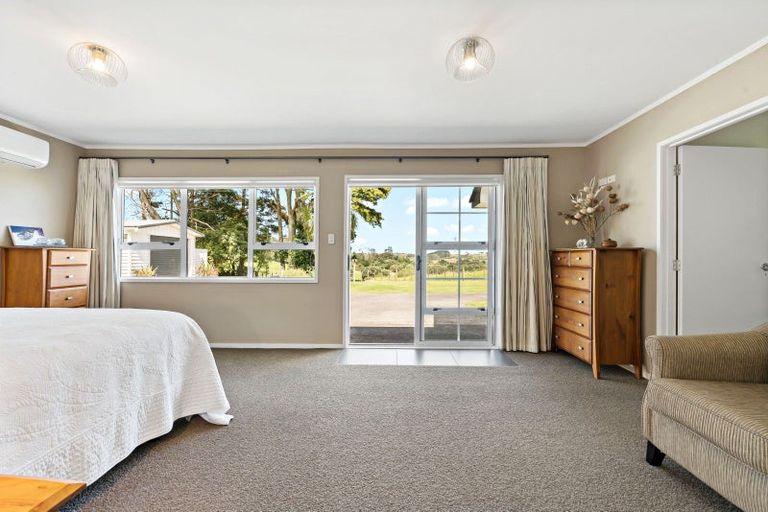 Photo of property in 286 Muriwai Valley Road, Muriwai, Waimauku, 0881