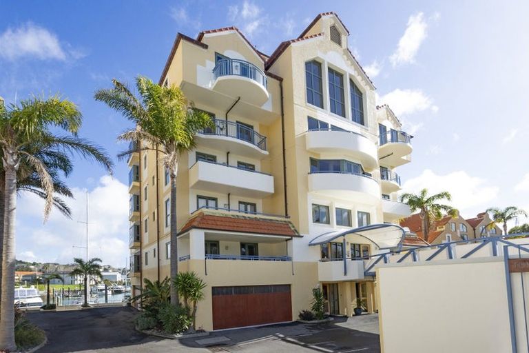 Photo of property in 78 Harbour Village Drive, Gulf Harbour, Whangaparaoa, 0930