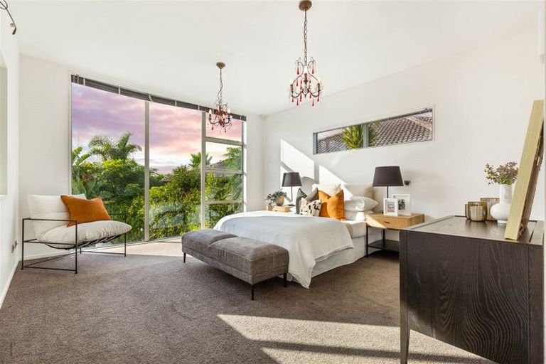 Photo of property in 7 Rangi Avenue, Schnapper Rock, Auckland, 0632