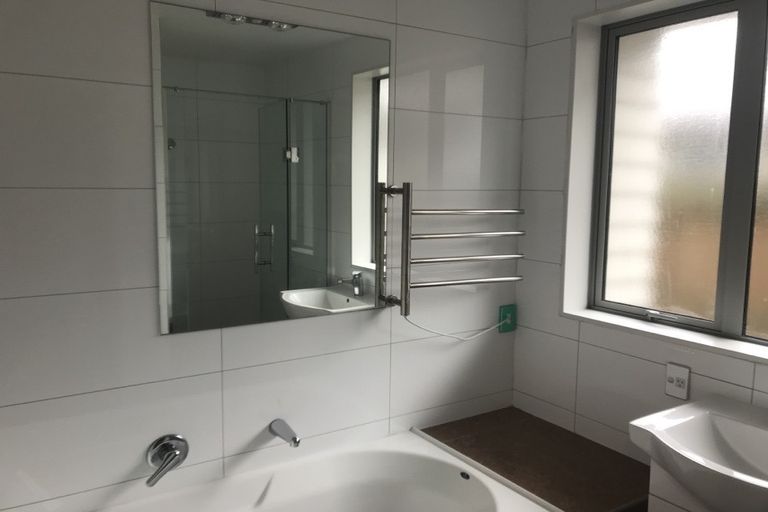 Photo of property in 10 Moho Lane, Takanini, 2112