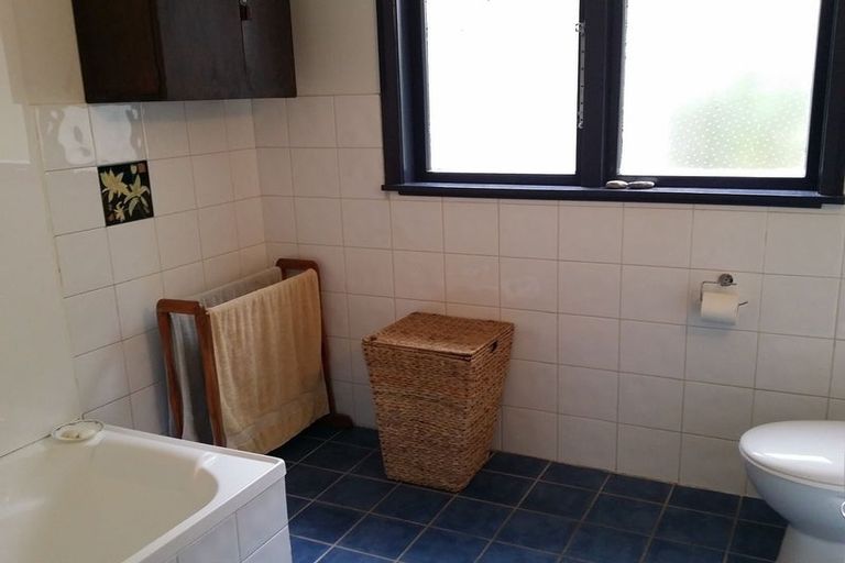 Photo of property in 98a Totara Road, Miramar, Wellington, 6022