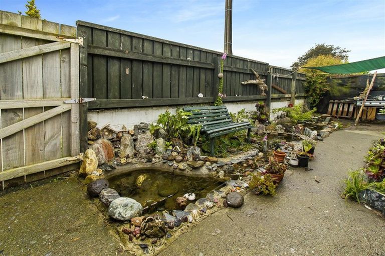 Photo of property in 12 Rhodes Street, Waimate, 7924