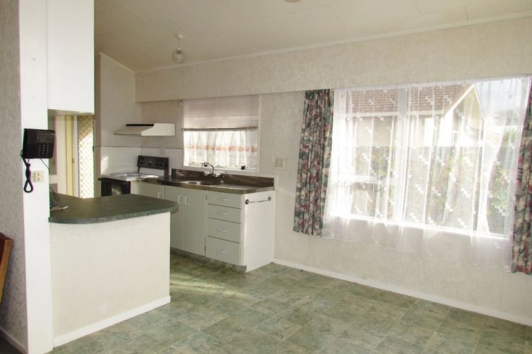 Photo of property in 6 Lowes Place, Solway, Masterton, 5810