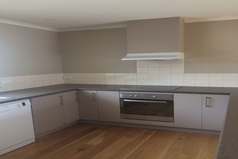 Photo of property in 41 Factory Road, Belfast, Christchurch, 8051