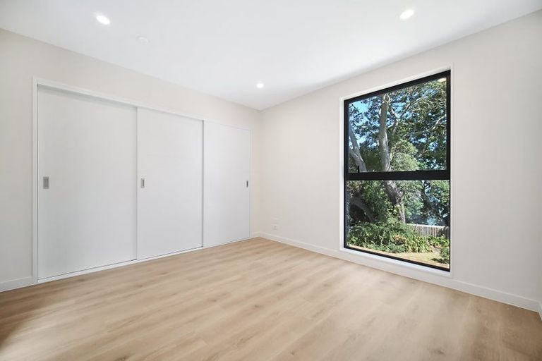 Photo of property in 1/44 Mcleod Road, Weymouth, Auckland, 2103