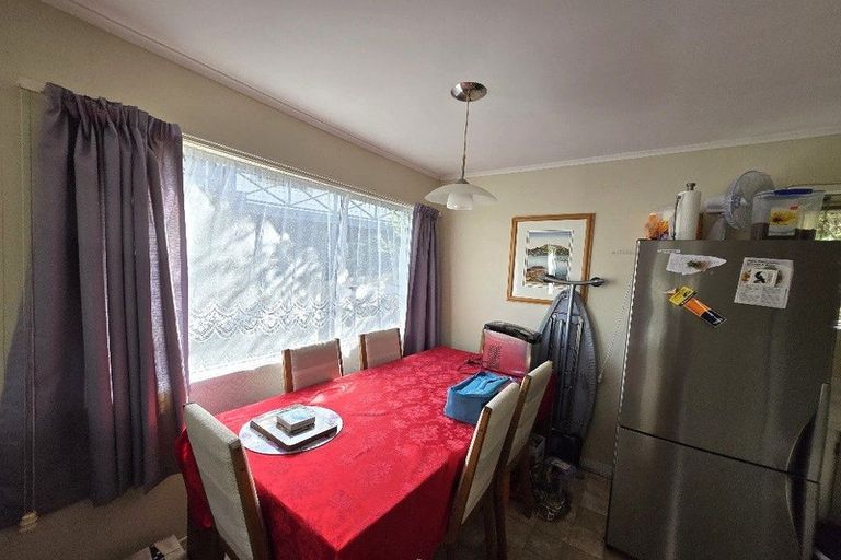 Photo of property in 1/25 Sapphire Place, Bayview, Auckland, 0629