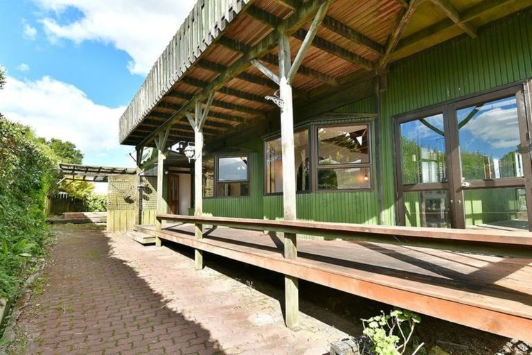 Photo of property in 282 Vipond Road, Stanmore Bay, Whangaparaoa, 0932