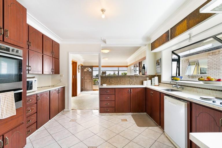 Photo of property in 80 Jaemont Avenue, Te Atatu South, Auckland, 0610