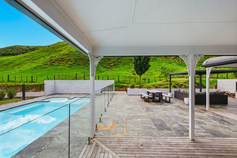 Photo of property in 40 Grant Road, Kinloch, Taupo, 3385