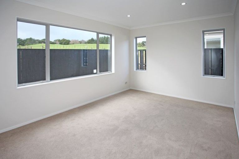 Photo of property in 9 Kato Way, Pukekohe, 2120