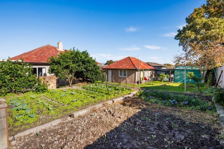 Photo of property in 87 Florence Avenue, Palmerston North, 4414