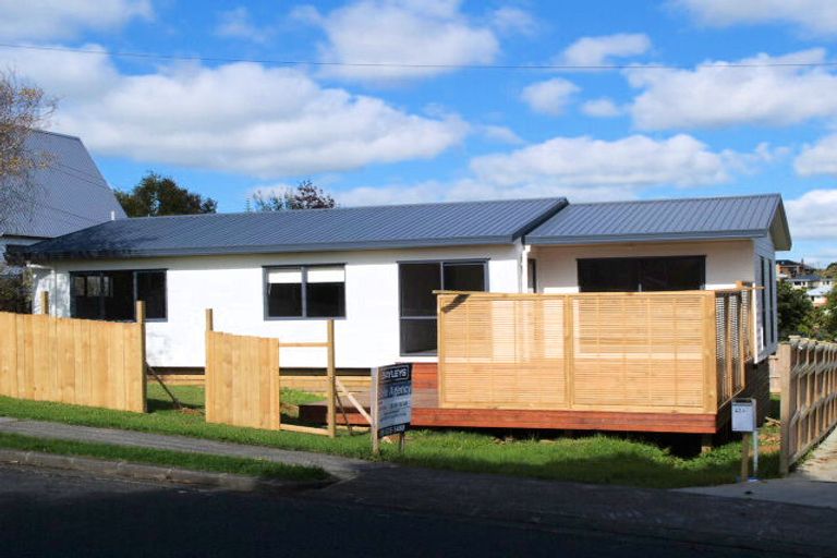 Photo of property in 42a Baird Street, Howick, Auckland, 2014