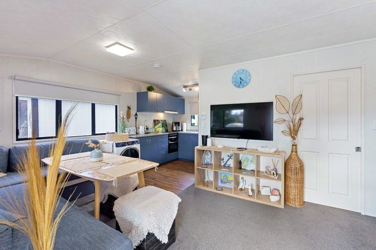 Photo of property in 20 Tasman Road, Otaki Beach, Otaki, 5512