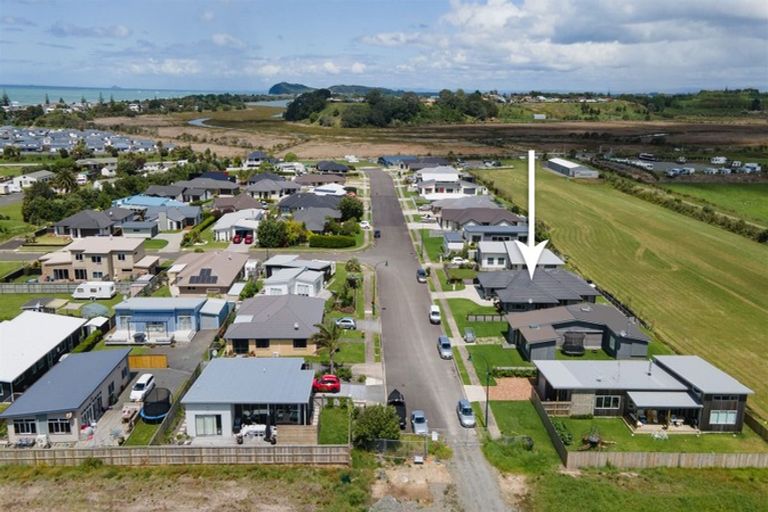 Photo of property in 31 Reel Road, Waihi Beach, 3611
