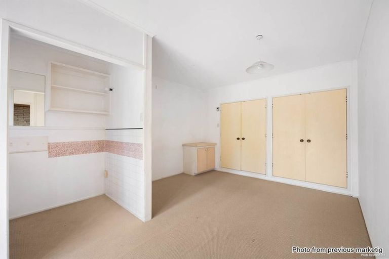 Photo of property in 434 Don Buck Road, Massey, Auckland, 0614