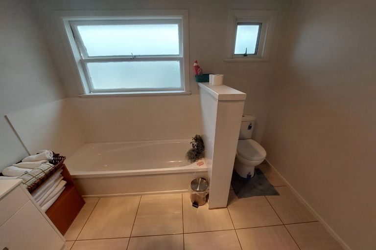 Photo of property in 78a Swanson Road, Henderson, Auckland, 0610