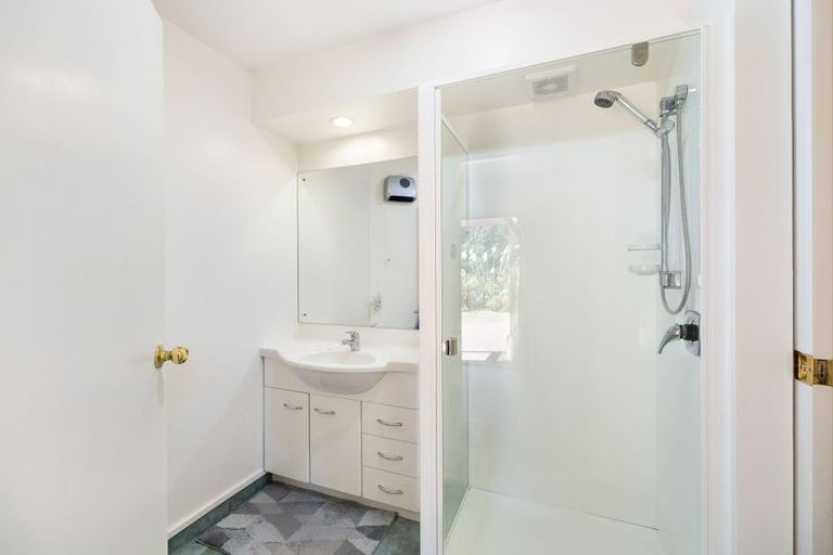 Photo of property in 14a Von Place, Fernhill, Queenstown, 9300