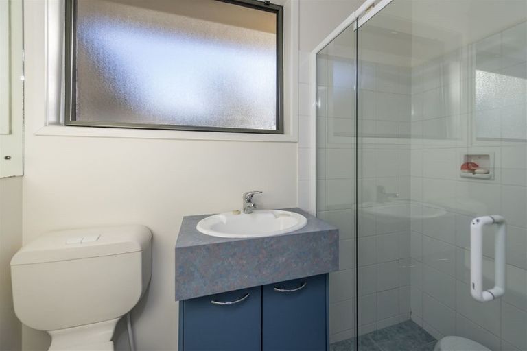 Photo of property in 80 Cabeleigh Drive, Helensville, 0800