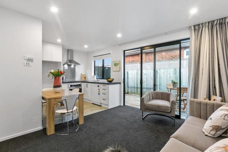 Photo of property in 2/21 Irvine Street, Mosgiel, 9024