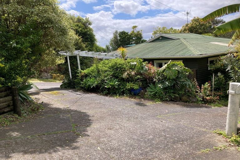 Photo of property in 184 Old Titirangi Road, Titirangi, Auckland, 0604