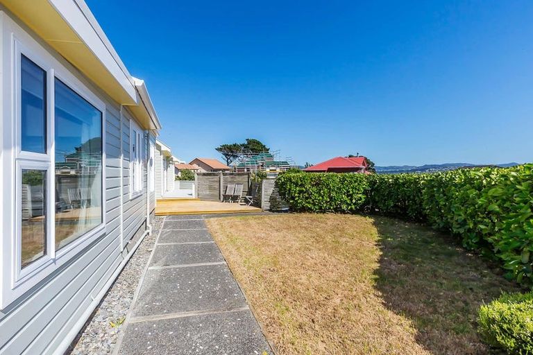 Photo of property in 1 Signallers Grove, Strathmore Park, Wellington, 6022