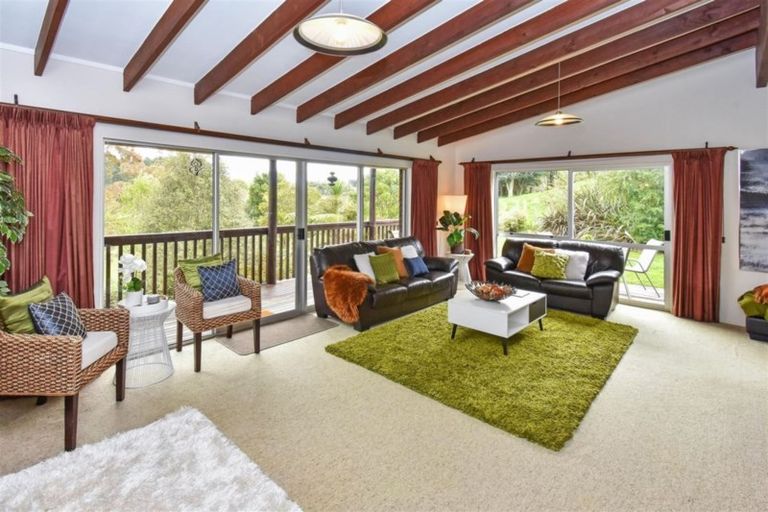 Photo of property in 73 Cherrington Road, Clevedon, Papakura, 2582