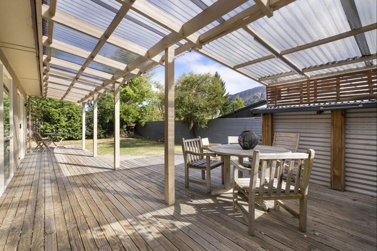 Photo of property in 20 Centennial Avenue, Arrowtown, 9302