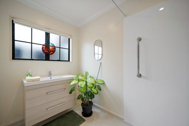 Photo of property in 2/5 Birch Street, Hutt Central, Lower Hutt, 5010