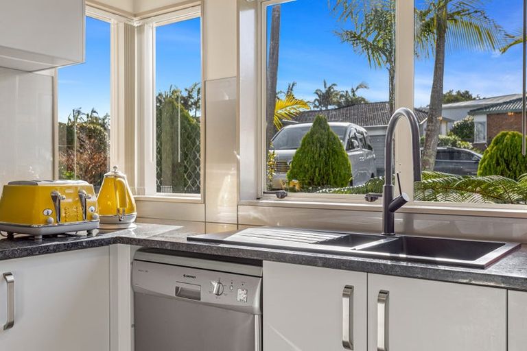 Photo of property in 8 Jelicich Court, Henderson, Auckland, 0612