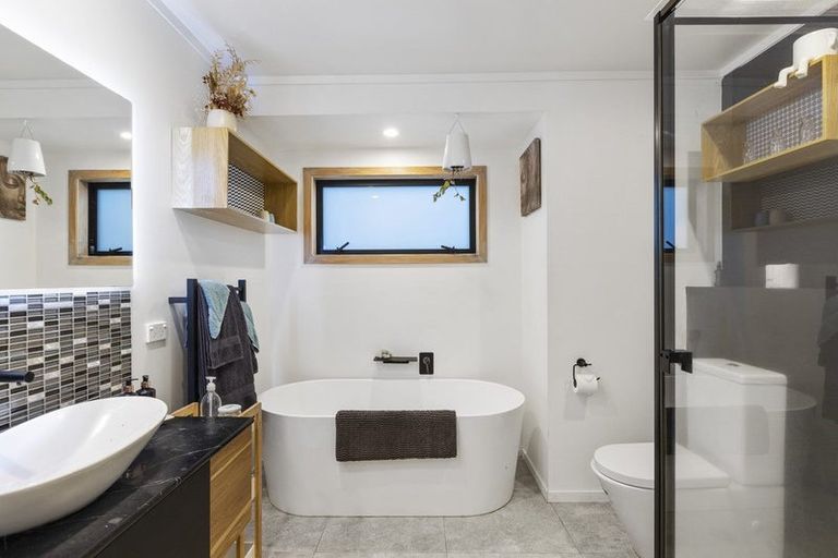 Photo of property in 7b Lyn Grove, Papamoa Beach, Papamoa, 3118