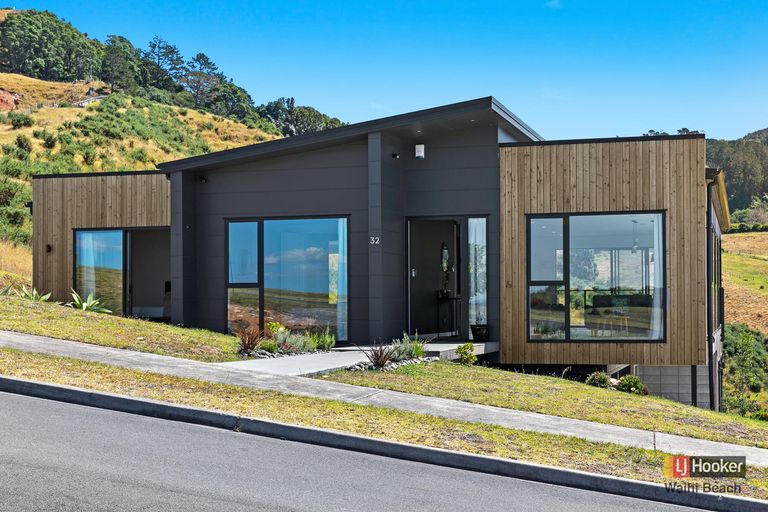 Photo of property in 32 Tohora View, Waihi Beach, 3611