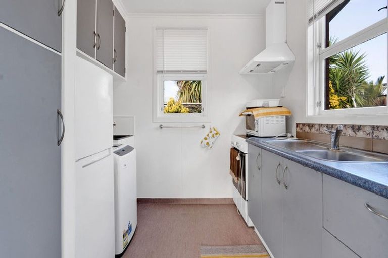 Photo of property in 10a Vogel Street, Fitzroy, New Plymouth, 4312