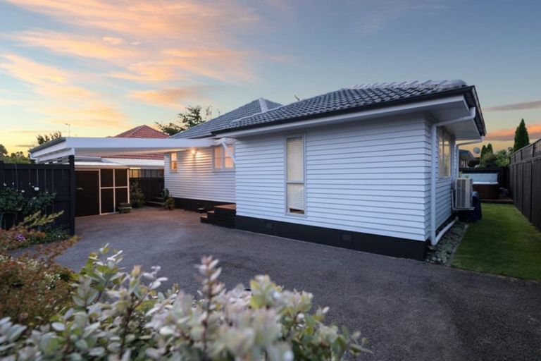 Photo of property in 15 Bernard Street, Avenues, Whangarei, 0110