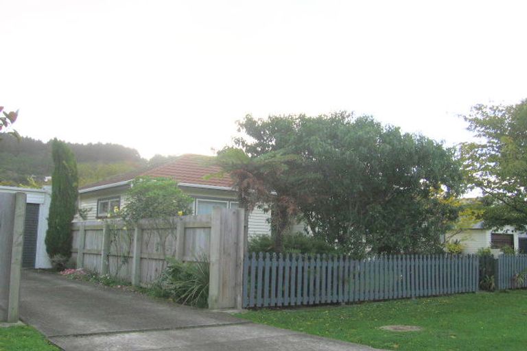 Photo of property in 39 Beauchamp Street, Tawa, Wellington, 5028