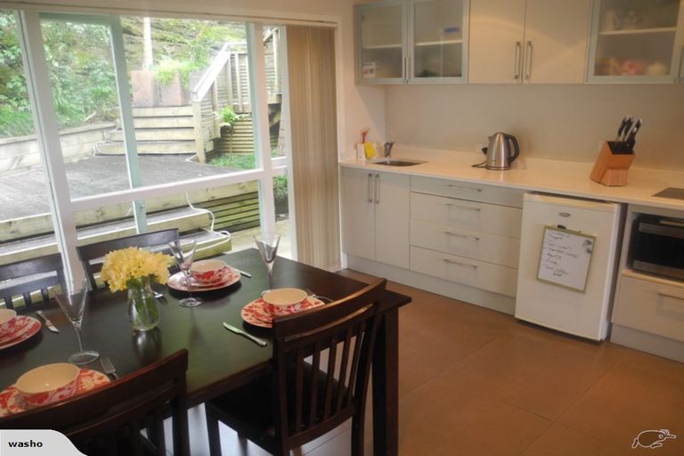 Photo of property in 36 Sylvan Park Avenue, Milford, Auckland, 0620