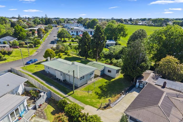 Photo of property in 15 Eden Street, Mangere East, Auckland, 2024