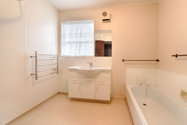 Photo of property in 9a Eccles Street, Gore, 9710