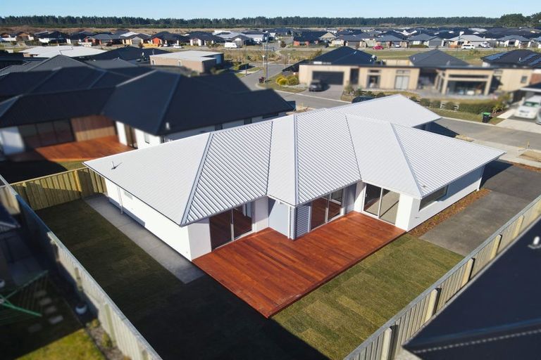 Photo of property in 21 Helicon Street, Pegasus, 7612