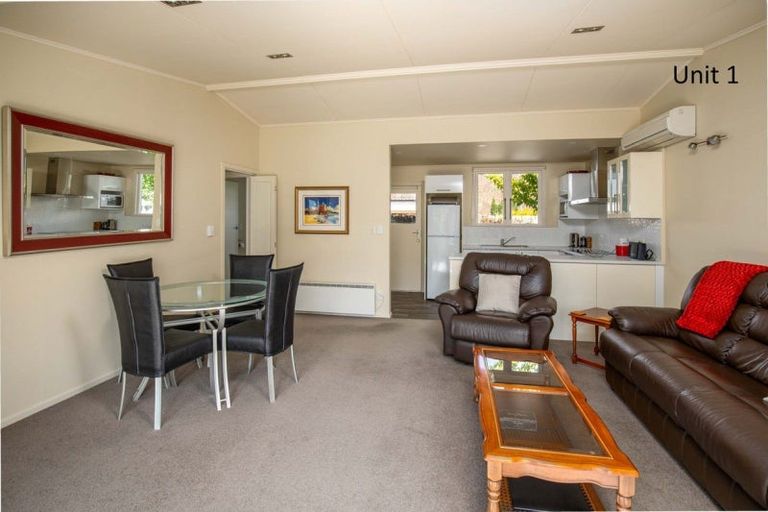 Photo of property in 2a Walton Street, Red Beach, 0932