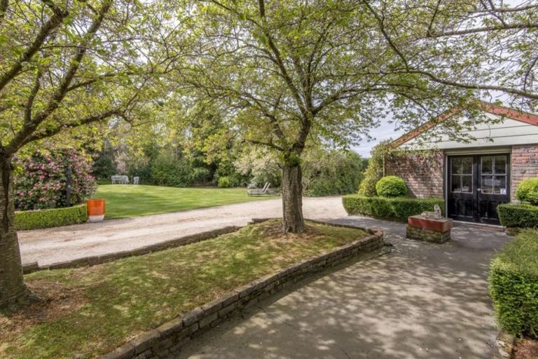 Photo of property in 363 Hasketts Road, Yaldhurst, Christchurch, 7676