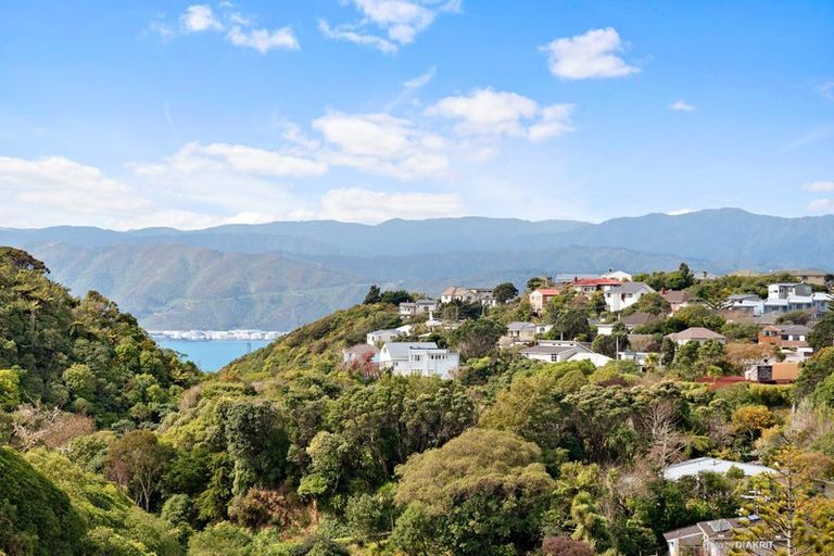 Photo of property in 75b Cashmere Avenue, Khandallah, Wellington, 6035