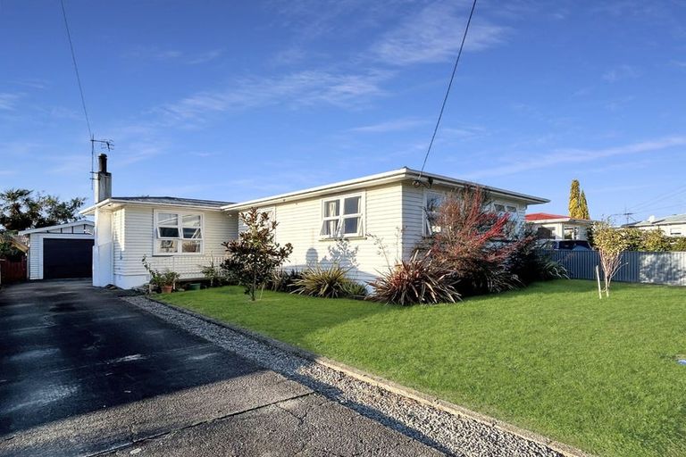 Photo of property in 24 Elizabeth Street, Levin, 5510