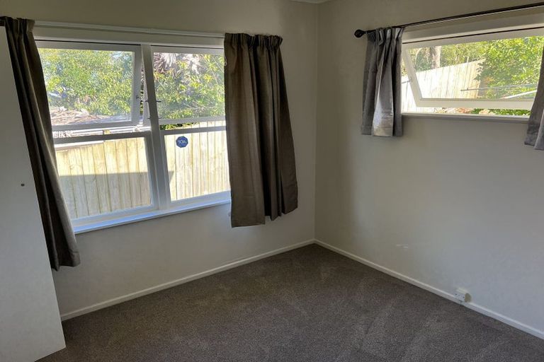 Photo of property in 48 Bruce Road, Glenfield, Auckland, 0629