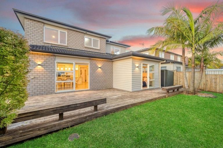 Photo of property in 24 Castlederg Drive, Flat Bush, Auckland, 2019