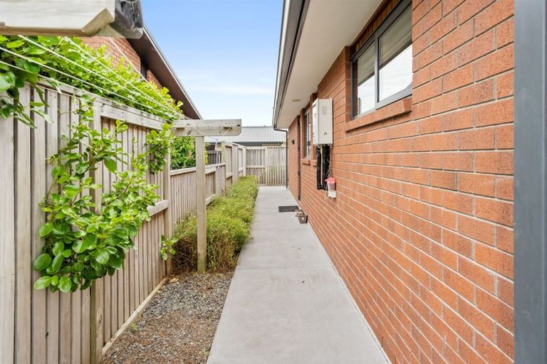 Photo of property in 40 Jarrett Terrace, Leamington, Cambridge, 3432