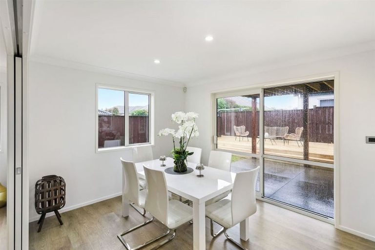 Photo of property in 42 Castellina Drive, Karaka, Papakura, 2113